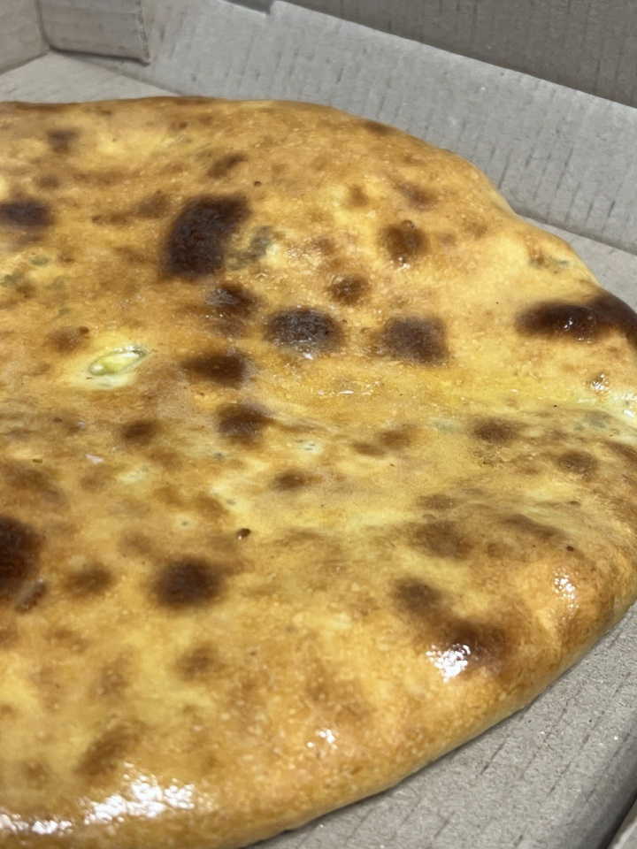 Осетинский пирог с картофелем и сыром