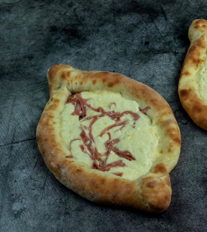 Хачапури с ветчиной