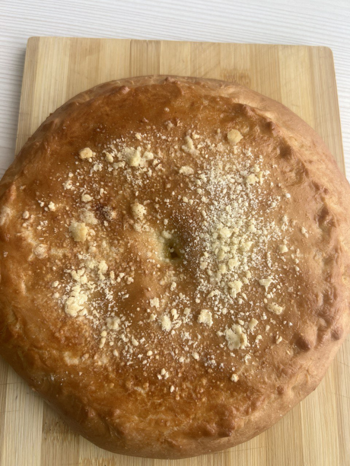 Сладкий пирог с творогом и конфитюром