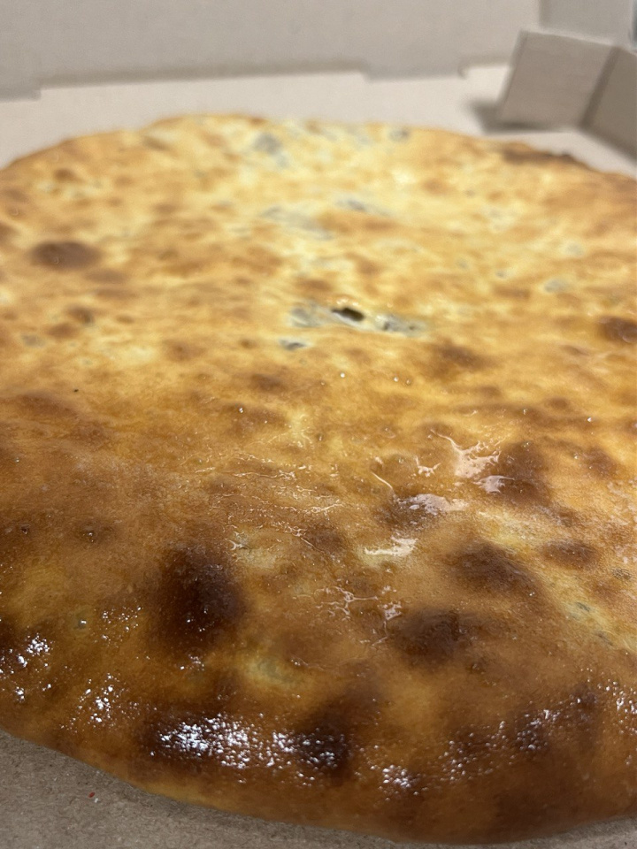 Осетинский пирог с курицей и сыром